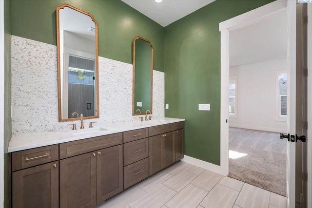 736 Mara Loop, Richland, WA 99352