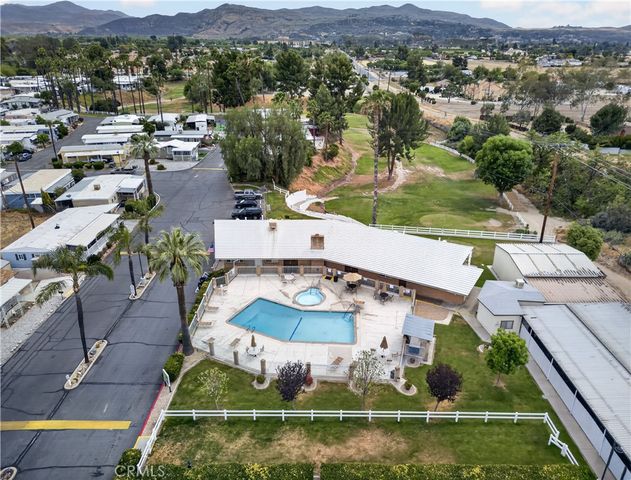 42751 E Florida Ave 180, Hemet, CA 92544