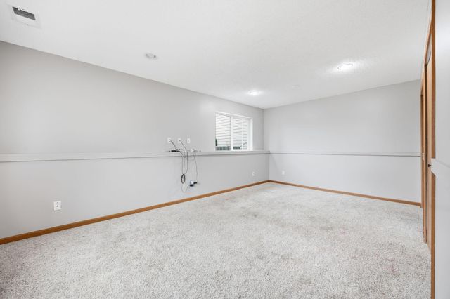 4442 Eakern Circle NE, Monticello, MN 55362