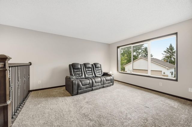 4442 Eakern Circle NE, Monticello, MN 55362