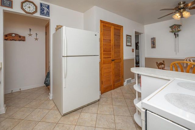 10534 W Michigan STREET, Wauwatosa, WI 53226