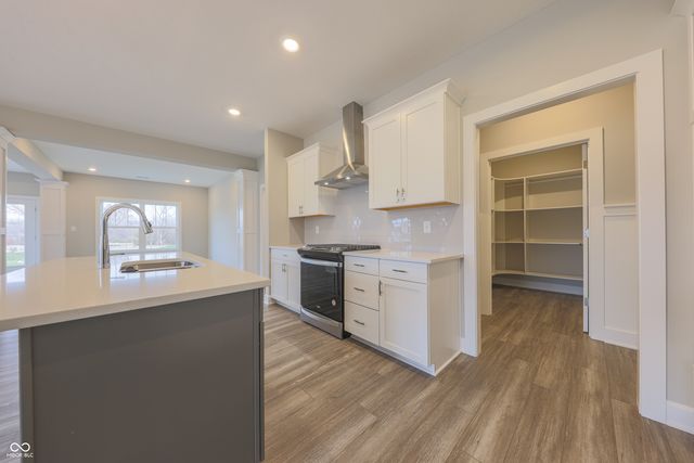 6222 Fairview Drive, Mccordsville, IN 46055