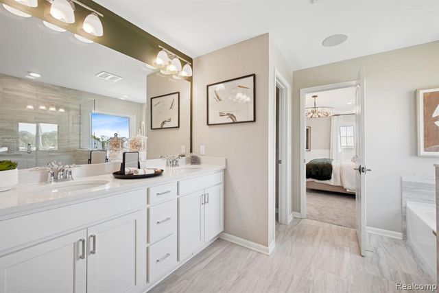 27117 Silo Drive, Saline, MI 48176