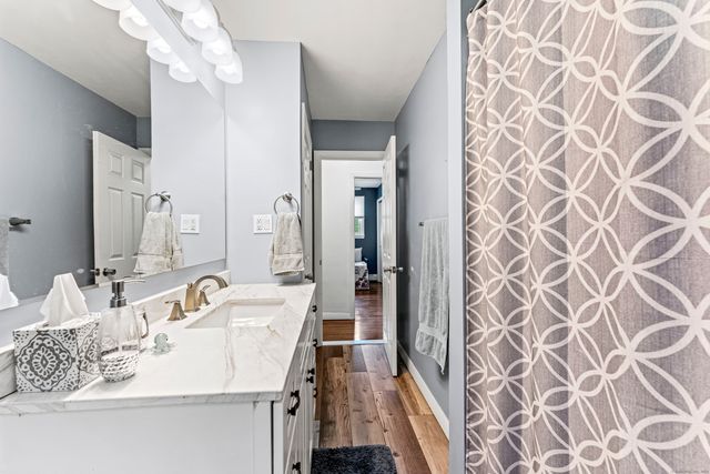 11 Willow Lane, Ledyard, CT 06339