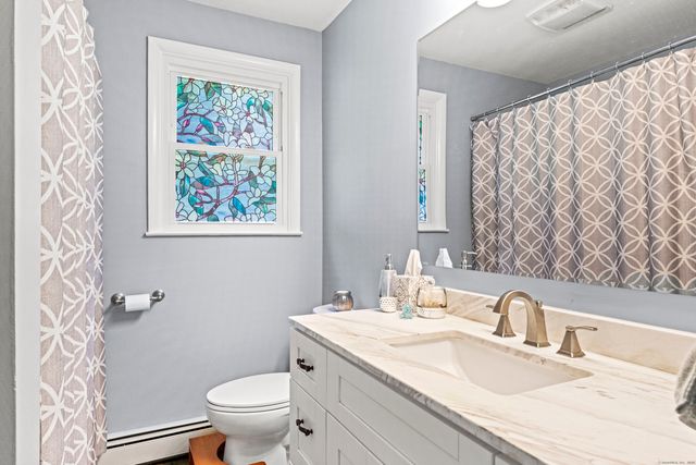 11 Willow Lane, Ledyard, CT 06339