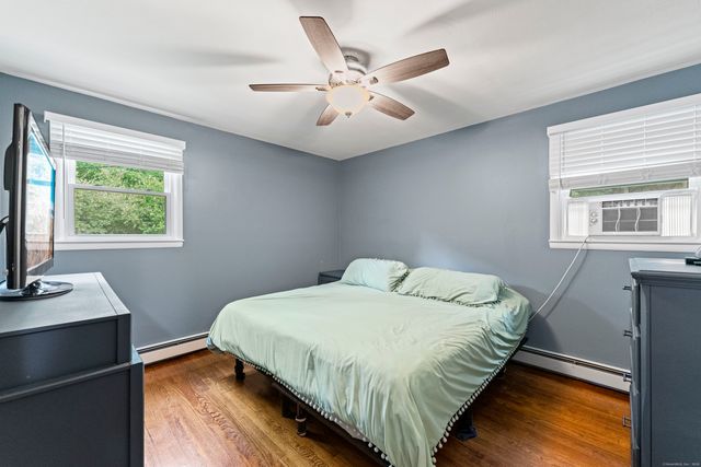 11 Willow Lane, Ledyard, CT 06339