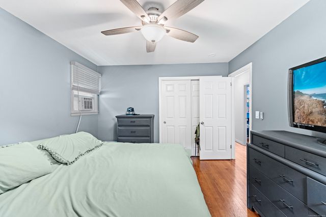 11 Willow Lane, Ledyard, CT 06339