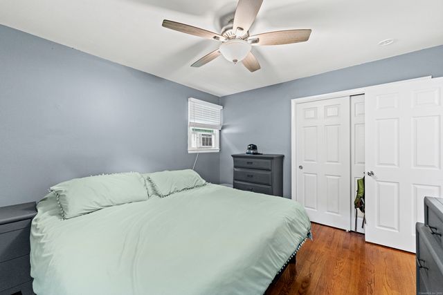 11 Willow Lane, Ledyard, CT 06339