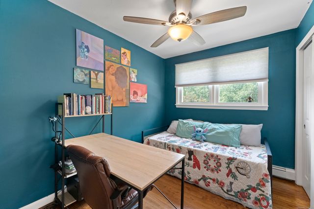 11 Willow Lane, Ledyard, CT 06339