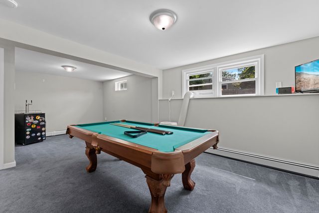 11 Willow Lane, Ledyard, CT 06339