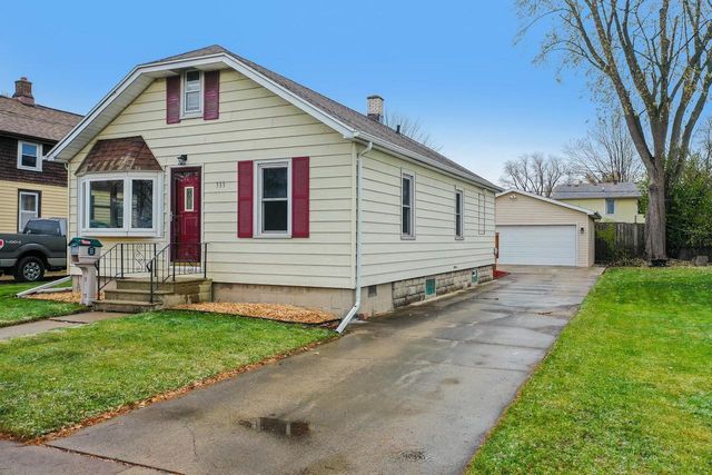 333 GRANDVIEW AVENUE, Menasha, WI 54952