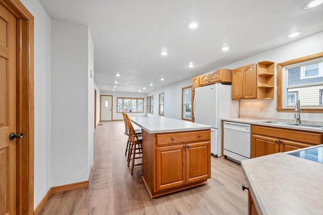 333 GRANDVIEW AVENUE, Menasha, WI 54952