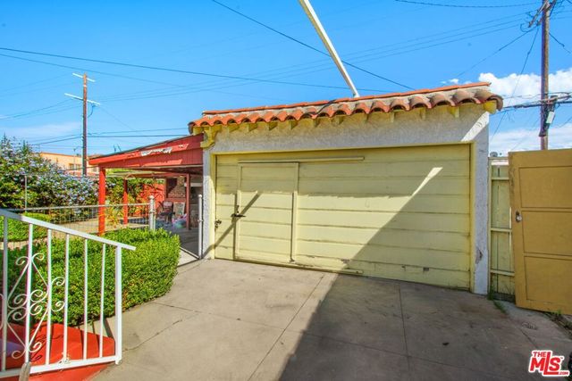 8106 S Normandie Avenue, Los Angeles, CA 90044