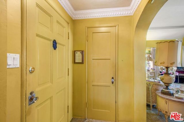 8106 S Normandie Avenue, Los Angeles, CA 90044