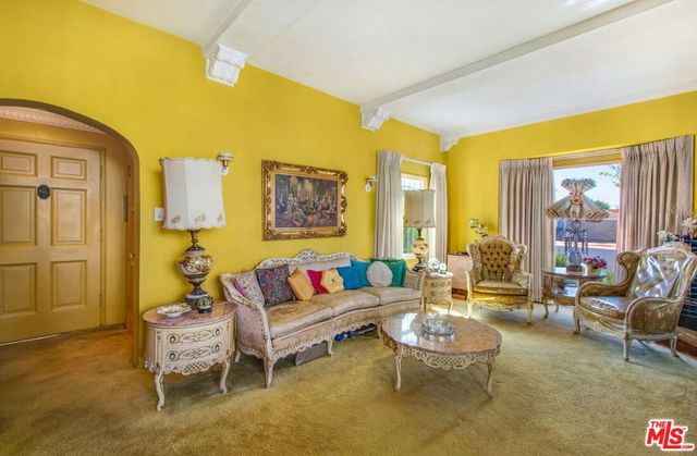 8106 S Normandie Avenue, Los Angeles, CA 90044