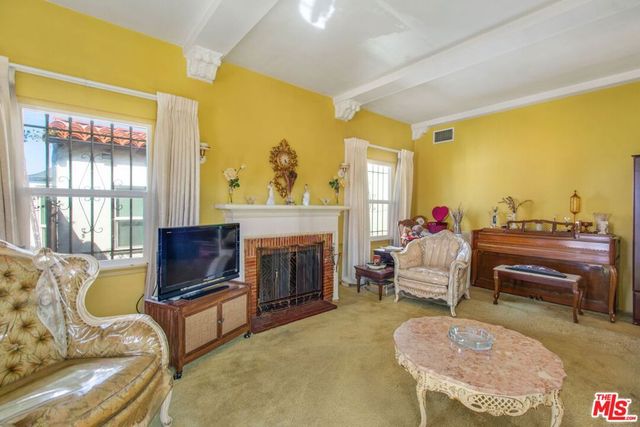 8106 S Normandie Avenue, Los Angeles, CA 90044