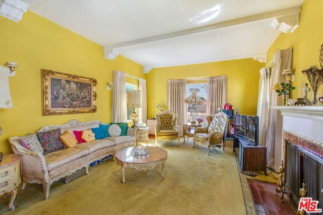 8106 S Normandie Avenue, Los Angeles, CA 90044