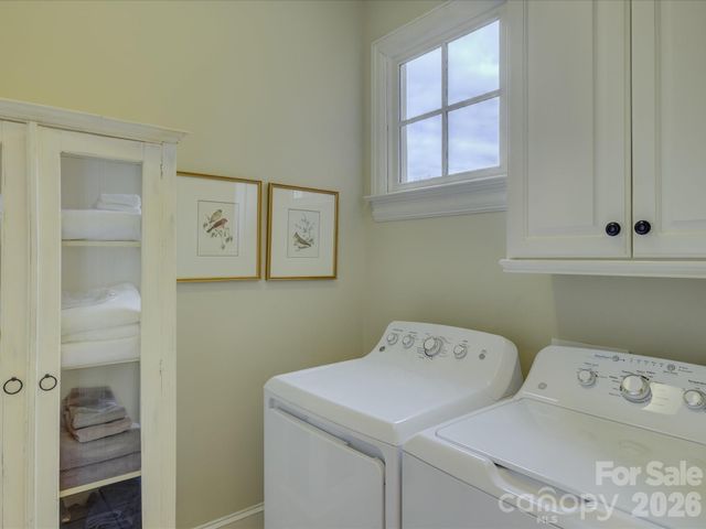 5060 Carmel Road, Charlotte, NC 28226