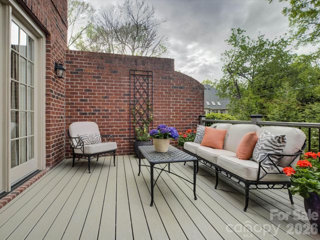 5060 Carmel Road, Charlotte, NC 28226