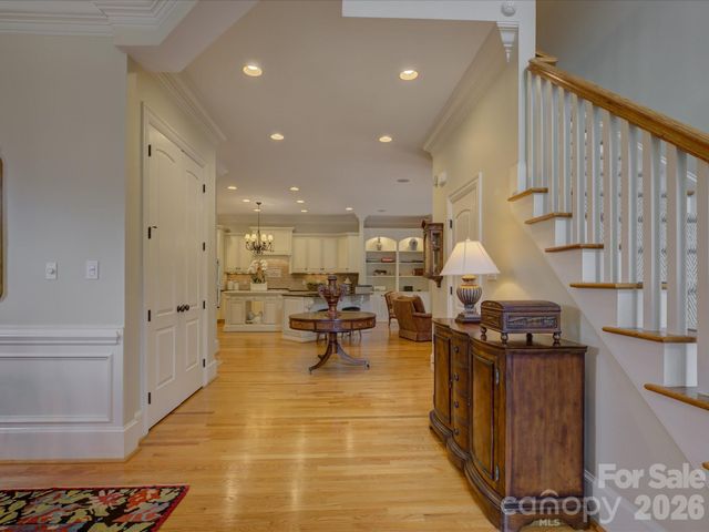 5060 Carmel Road, Charlotte, NC 28226