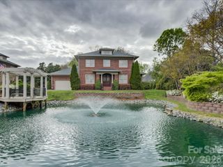 5060 Carmel Road, Charlotte, NC 28226