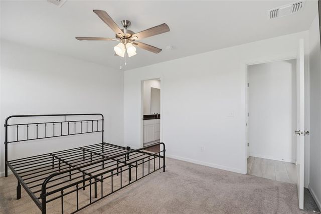 9005 NW 121st Terrace, Yukon, OK 73099