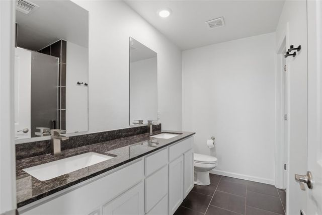 9005 NW 121st Terrace, Yukon, OK 73099