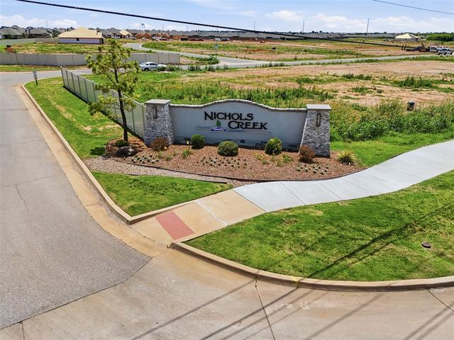 9005 NW 121st Terrace, Yukon, OK 73099