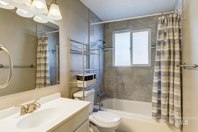 390 N. Cleveland, Kuna, ID 83634