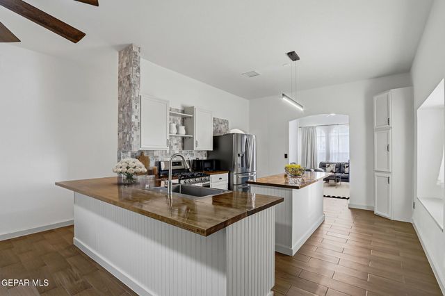 11665 Diana Lynn Court, El Paso, TX 79936