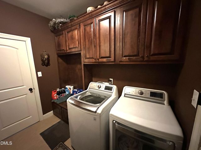 8324 Yellow Aster Court, Willow Springs, NC 27592