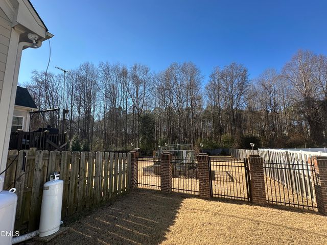 8324 Yellow Aster Court, Willow Springs, NC 27592