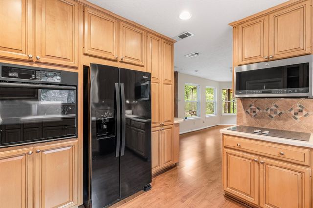 3238 Redwood Lodge Dr Drive, Houston, TX 77339