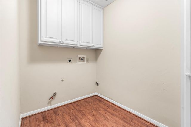 3238 Redwood Lodge Dr Drive, Houston, TX 77339