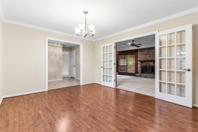 3238 Redwood Lodge Dr Drive, Houston, TX 77339
