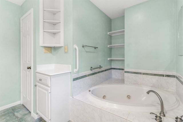 3238 Redwood Lodge Dr Drive, Houston, TX 77339
