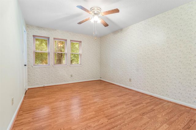3238 Redwood Lodge Dr Drive, Houston, TX 77339