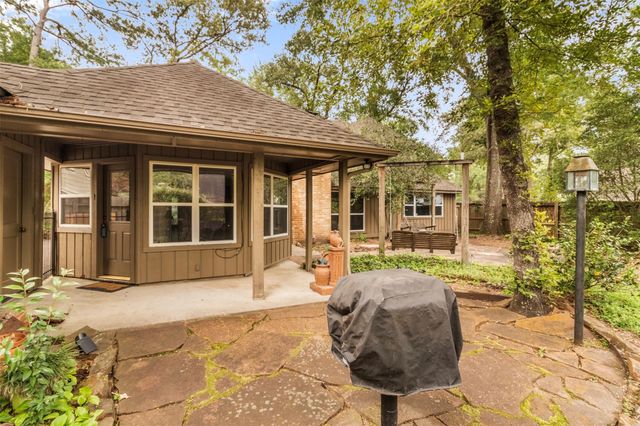 3238 Redwood Lodge Dr Drive, Houston, TX 77339