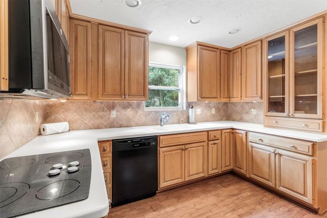 3238 Redwood Lodge Dr Drive, Houston, TX 77339
