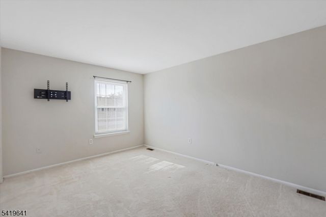 81 Almond Dr, Franklin Twp., NJ 08873