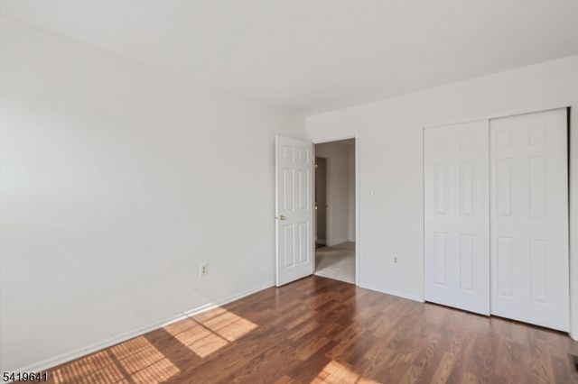 81 Almond Dr, Franklin Twp., NJ 08873