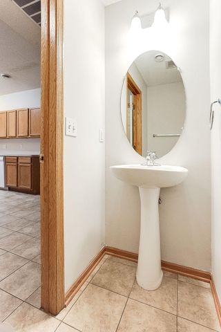 5040 Holly Lane N 3, Plymouth, MN 55446