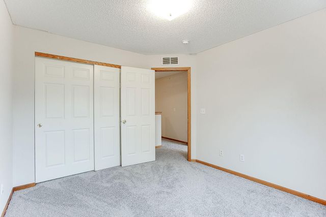 5040 Holly Lane N 3, Plymouth, MN 55446