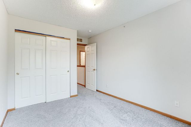 5040 Holly Lane N 3, Plymouth, MN 55446