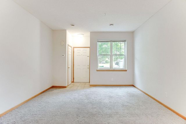5040 Holly Lane N 3, Plymouth, MN 55446