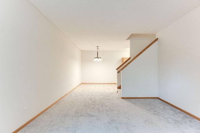 5040 Holly Lane N 3, Plymouth, MN 55446