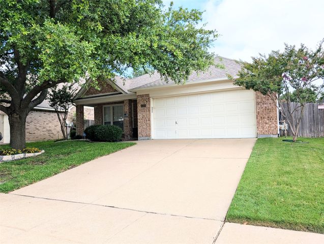 4468 Fountain Ridge Drive, Fort Worth, TX 76123