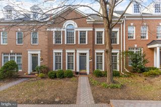 427 PARK AVENUE, Falls Church, VA 22046