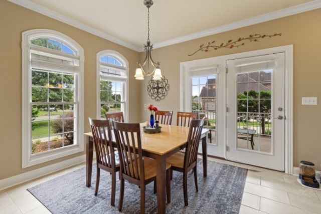 323 Ridgecrest Dr, Winchester, TN 37398