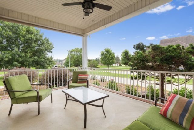 323 Ridgecrest Dr, Winchester, TN 37398